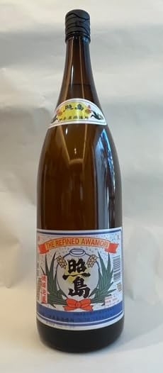 Amazon.co.jp: 泡盛 照島 30度 一升瓶 1800ml /伊平屋酒造所 : 食品